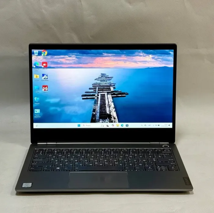 Ультрабук Б-клас Lenovo ThinkBook 13s-IWL / 13.3" (1920x1080) IPS / Intel Core i7-8565U (4 (8) ядра по 1.8 - 4.6 GHz) / 16 GB DDR4 / 512 GB SSD M.2 / Intel UHD Graphics / WebCam б/в - зображення 2