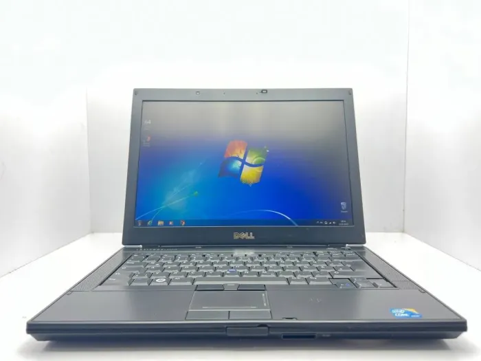 Ноутбук Б-клас Dell Latitude E6410 / 14" (1440x900) TN / Intel Core i5-520M (2 (4) ядра по 2.4 - 2.93 GHz) / 4 GB DDR3 / 250 GB HDD / Intel HD Graphics / WebCam  б/в - зображення 2