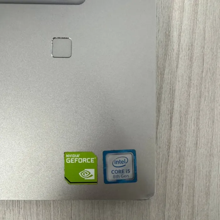 Ноутбук-трансформер Б-клас Lenovo Flex 5-1570 / 15.6" (1920x1080) IPS Touch / Intel Core i5-8250U (4 (8) ядра по 1.6 - 3.4 GHz) / 8 GB DDR4 / 256 GB SSD NVMe / nVidia GeForce MX130, 2 GB GDDR5, 64-bit / WebCam б/в - зображення 11