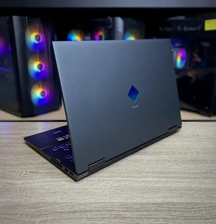Ігровий ноутбук HP Omen 16 / 16.1" (1920x1080) IPS / AMD Ryzen 7 5800H (8 (16) ядер по 3.2 - 4.4 GHz) / 16 GB DDR5 / 512 GB SSD / nVidia GeForce RTX 3070, 8 GB GDDR6, 256-bit / WebCam б/в - зображення 6