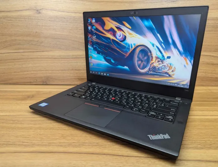 Ноутбук Lenovo ThinkPad T480 / 14" (1366x768) TN / Intel Core i5-8250U (4 (8) ядра по 1.6 - 3.4 GHz) / 16 GB DDR4 / 480 GB SSD / Intel UHD Graphics 620 / WebCam / TouchID / Windows 10 б/в - зображення 5