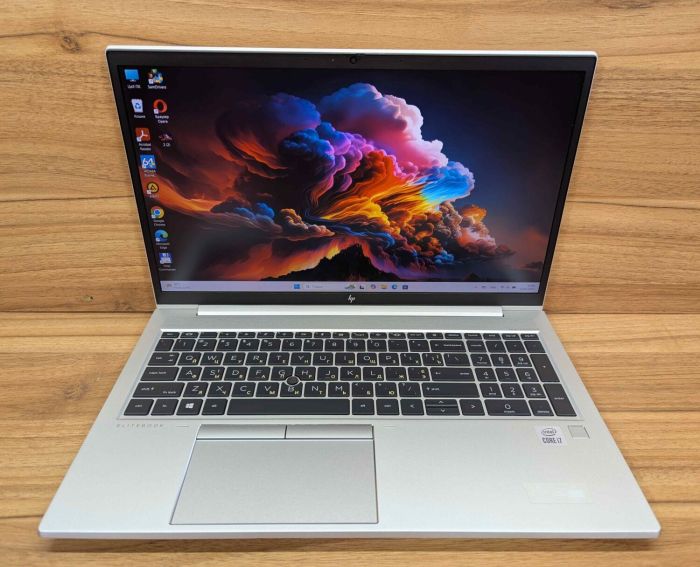 Ультрабук HP EliteBook 850 G7 / 15.6" (1920x1080) IPS / Intel Core i7-10610U (4 (8) ядра по 1.8 - 4.9 GHz) / 16 GB DDR4 / 512 GB SSD / Intel UHD Graphics / WebCam / TouchID / Windows 10 б/в - зображення 2