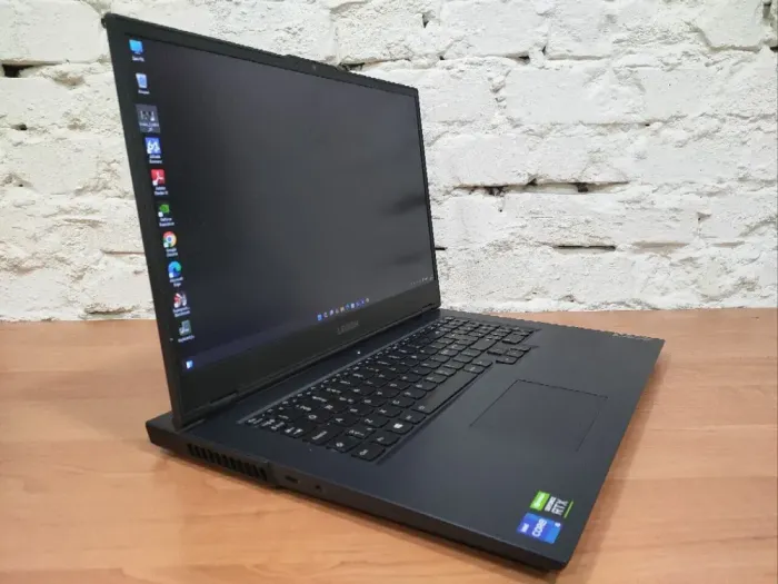 Ігровий ноутбук Lenovo Legion 5 17ITH6H / 17.3" (1920x1080) IPS / Intel Core i5-11400H (6 (16) ядер 2.7 - 4.5 GHz) / 16 GB DDR4 / 480 GB SSD / nVidia GeForce RTX 3060, 6 GB GDDR6, 192-bit / WebCam б/в - зображення 3