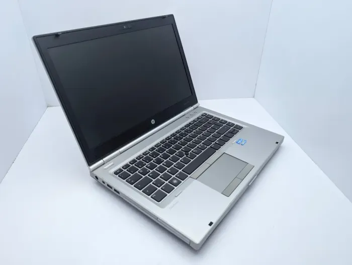 Ноутбук HP EliteBook 8460P / 14" (1600x900) TN / Intel Core i5-2520M (2 (4) ядра по 2.5 - 3.2 GHz) / 6 GB DDR3 / 128 GB SSD / Intel HD Graphics 3000 / WebCam б/в - зображення 3