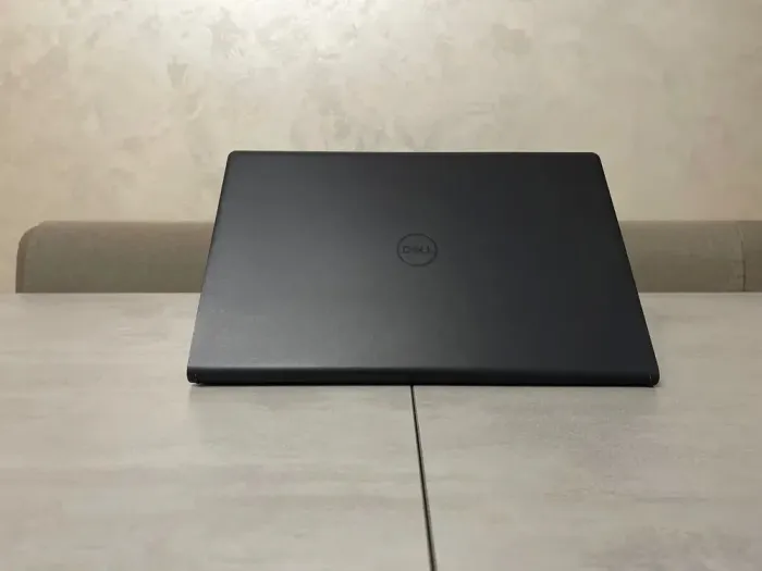 Ноутбук Dell Vostro 15 3510 / 15.6" (1920x1080) IPS / Intel Core i3-1115G4 (2 (4) ядра по 1.7 - 4.1 GHz) / 8 GB DDR4 / 256 GB SSD M.2 / Intel UHD Graphics / WebCam / HDMI б/в - зображення 7