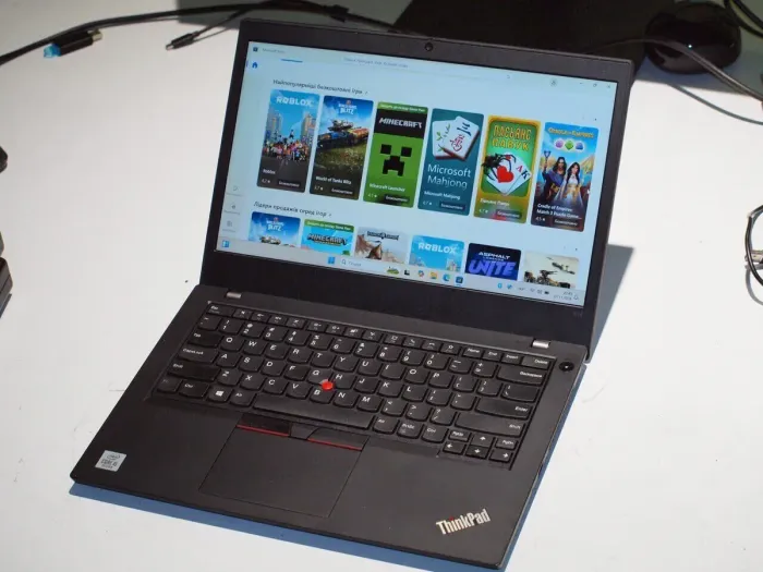Ультрабук Lenovo ThinkPad L14 Gen 1 / 14" (1920x1080) IPS / Intel Core i5-10210U (4 (8) ядра по 1.6 - 4.2 GHz) / 8 GB DDR4 / 256 GB SSD / Intel UHD Graphics for 10th Generation / WebCam б/в - зображення 2
