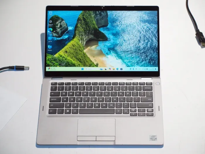 Ультрабук-трансформер Б-клас Dell Latitude 5310 2-in-1 / 13.3" (1920x1080) IPS Touch / Intel Core i7-10610U (4 (8) ядра по 1.8 - 4.9 GHz) / 16 GB DDR4 / 512 GB SSD / Intel UHD Graphics / WebCam б/в - зображення 3