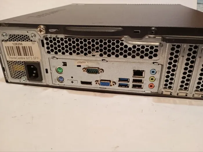 ПК Б-клас Lenovo ThinkCentre M73 SFF / Intel Core i5-4670 (4 ядра по 3.4 - 3.8 GHz) / 8 GB DDR3 / 240 GB SSD / Intel HD Graphics 4600 / DVD-RW б/в - зображення 4