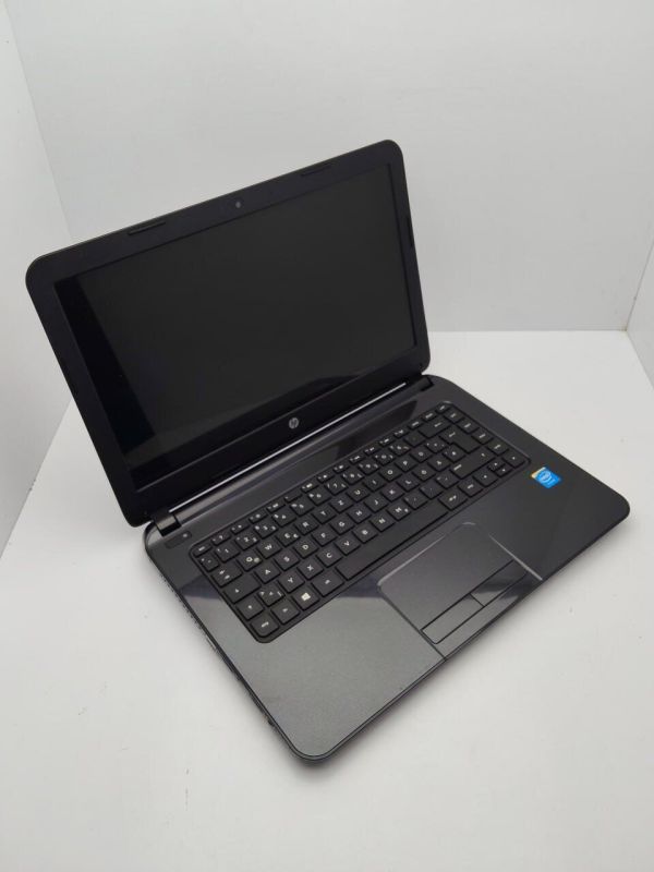 Ноутбук HP 14 / 14" (1366x768) TN / Intel Celeron N2840 (2 ядра по 2.16 - 2.58 GHz) / 4 GB DDR3 / 500 GB HDD / Intel HD Graphics / WebCam / Wi-Fi б/в - зображення 4