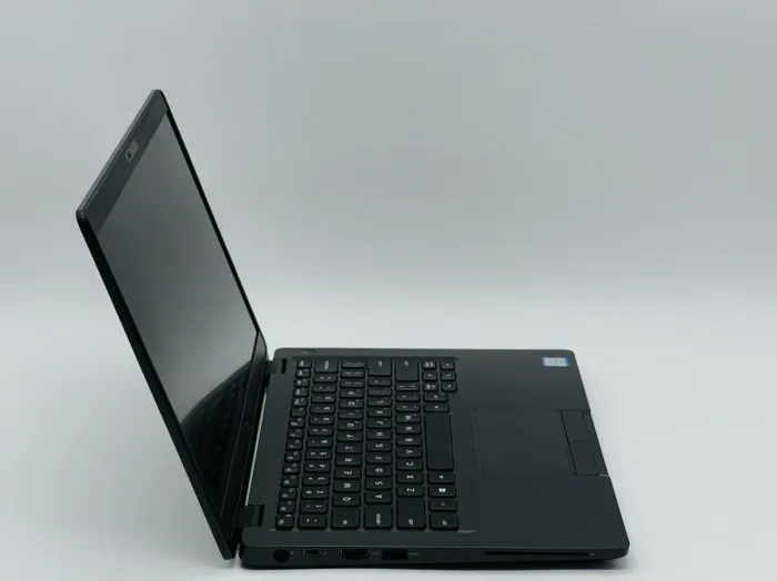 Ноутбук Dell Latitude 5300 / 13.3" (1920x1080) IPS / Intel Core i5-8365U (4 (8) ядра по 1.6 - 4.1 GHz) / 8 GB DDR4 / 240 GB SSD / UHD Graphics / WebCam б/в - зображення 3