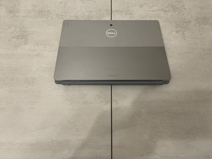 Планшет Dell Latitude 7200 2-in-1 / 12.3" (1920x1080) IPS Touch / Intel Core i7-10610U (4 (8) ядра по 1.8 - 4.9 GHz) / 16 GB DDR3 / 512 GB SSD M.2 / Intel UHD Graphics 620 / WebCam б/в - зображення 9