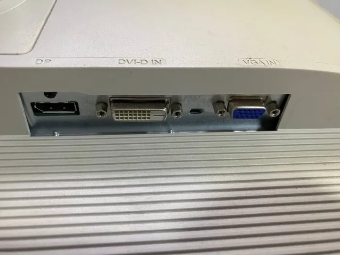 Комплект ПК: комп'ютер Fujitsu Esprimo P558 E85 Tower / Intel Core i3-8100 (4 ядра по 3.6 GHz) / 8 GB DDR4 / 240 GB SSD + 500 GB HDD / Intel UHD Graphics 630 + Монітор Б-клас Acer B246HL / 24" (1920x1080) TN + Клавіатура, мишка, кабелі б/в - зображення 4