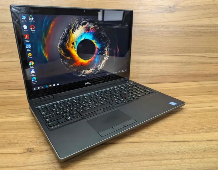 Мобільна робоча станція Dell Precision 7530 / 15.6" (1920x1080) IPS Touch / Intel Core i7-8750H (6 (12) ядер по 2.2 - 4.1 GHz) / 32 GB DDR4 / 512 GB SSD / nVidia Quadro P3200, 6 GB GDDR5, 192-bit / WebCam / Windows 10 б/в - зображення 4