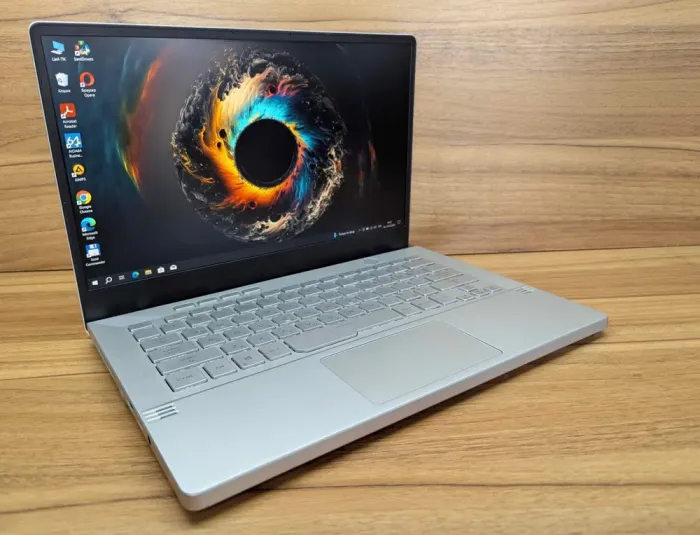 Ігровий ноутбук Asus ROG Zephyrus G 14 GA401Q / 14" (1920x1080) IPS / AMD Ryzen 9 5900HS (8 (16) ядер по 3.0 - 4.6 GHz) / 16 GB DDR4 / 1000 GB SSD / nVidia GeForce RTX 3060, 6 GB GDDR6, 192-bit / WebCam / Windows 10 б/в - зображення 4