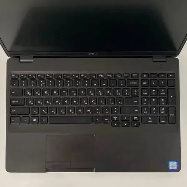 Ноутбук Dell Latitude 5500 / 15.6" (1366x768) TN / Intel Core i7-8665U (4 (8) ядра по 1.9 - 4.8 GHz) / 16 GB DDR4 / 256 GB SSD / Intel UHD Graphics / WebCam / SIM б/в - зображення 3