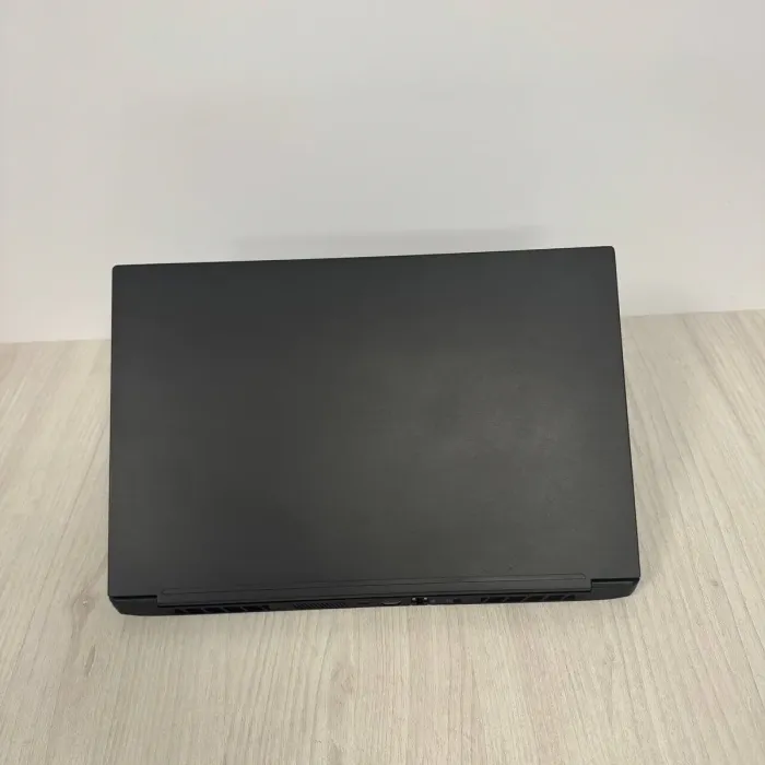 Ігровий ноутбук MainGear Vector Pro MG-VCP17I-3080 / 17,3" (1920x1080) IPS / Intel Core i7-11800H (8 (16) ядер по 2,3 - 4,6 ГГц) / 32 ГБ DDR4 / 1000 ГБ SSD / nVidia GeForce RTX 3080, 16 ГБ GDDR6, 256-біт / WebCam б/в - зображення 7