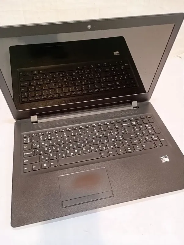 Ноутбук Б-клас Lenovo IdeaPad 110-15ACL / 15.6" (1366x768) TN / AMD E1-7010 (2 ядра по 1.5 GHz) / 8 GB DDR3 / 120 GB SSD / AMD Radeon R2 Graphics / WebCam / Win 7 б/в - зображення 3