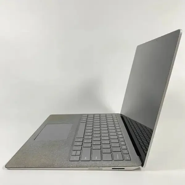 Ультрабук Б-клас Microsoft Surface Laptop 2 / 13.5" (2256x1504) IPS Touch / Intel Core i5-8250U (4 (8) ядра по 1.6 - 3.4 GHz) / 8 GB DDR3 / 256 GB SSD / Intel UHD Graphics 620 / WebCam б/в - зображення 5