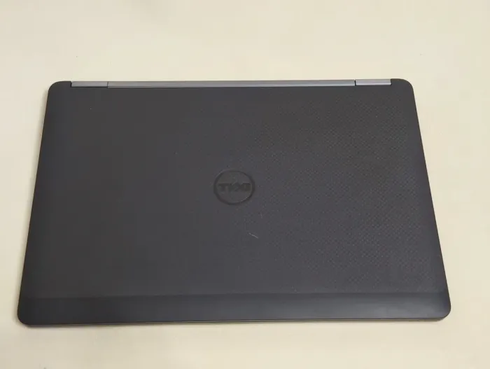Ультрабук Dell Latitude E7470 / 14" (2560x1440) IPS Touch / Intel Core i5-6200U (2 (4) ядра по 2.3 - 2.8 GHz) / 8 GB DDR4 / 256 GB SSD / Intel HD Graphics 520 / WebCam б/в - зображення 7