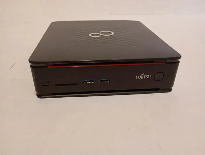 Неттоп Б-клас Fujitsu Esprimo Q520 USFF / Intel Core i3-4160T (2 (4) ядра по 3.1 GHz) / 8 GB DDR3 / 120 GB SSD / Intel HD Graphics 4400 б/в - зображення 2