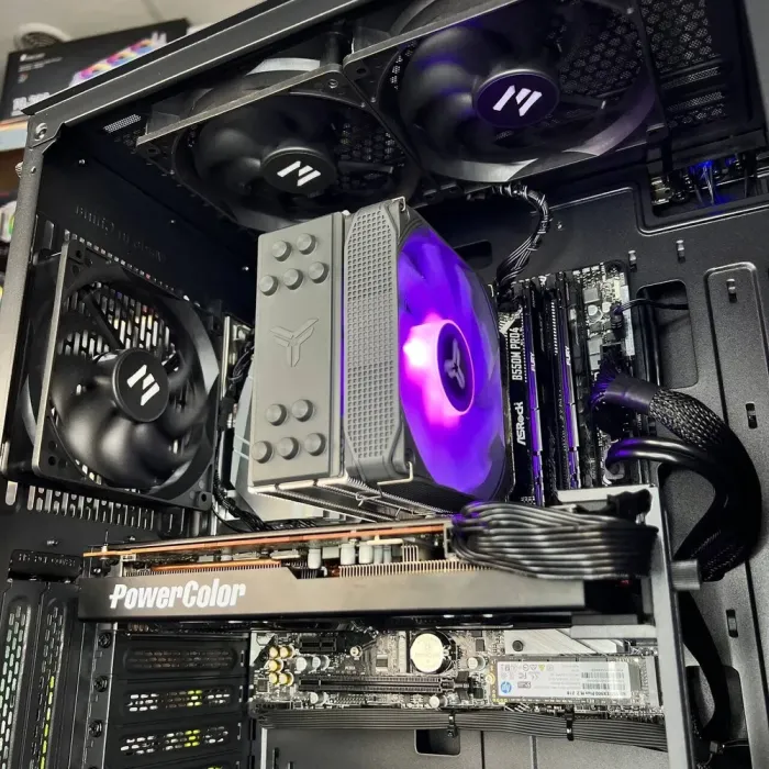 Збірка під замовлення: ігровий ПК Zalman i4 Black Tower / AMD Ryzen 7 5700X (8 (16) ядер по 3.4 - 4.6 GHz) / 16 GB DDR4 / 500 GB SSD M.2 + 2000 GB SSD M.2 / AMD Radeon RX 5700 XT, 8 GB GDDR6, 256-bit / 650W б/в - зображення 4