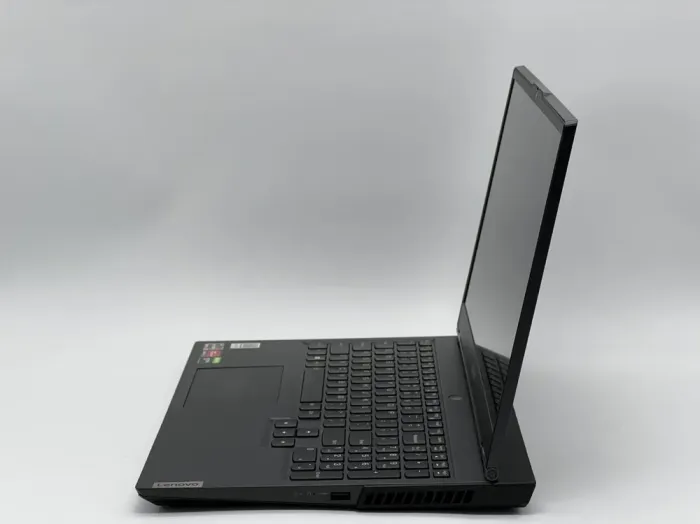 Ігровий ноутбук Lenovo Legion 5 15ARH05 / 15.6" (1920x1080) IPS / AMD Ryzen 5 4600H (6 (12) ядер по 3.0 - 4.0 GHz) / 16 GB DDR4 / 480 GB SSD / nVidia GeForce GTX 1650 Ti, 4GB GDDR6, 128-bit / WebCam б/в - зображення 4