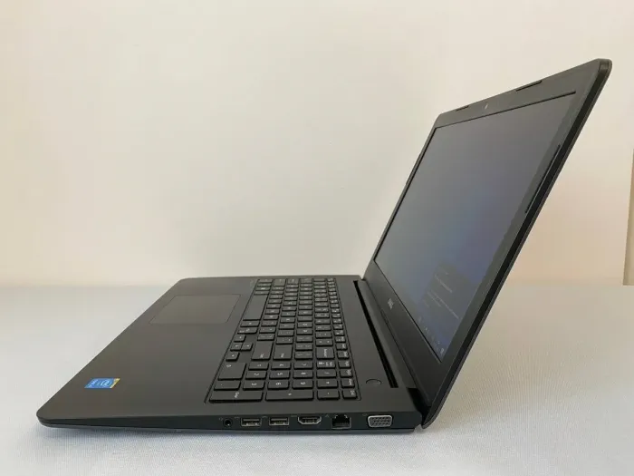 Ноутбук Б-клас Dell Latitude 3550 / 15.6" (1366x768) TN / Intel Core i5-5200U (2 (4) ядра по 2.2 - 2.7 GHz) / 8 GB DDR3 / 240 GB SSD / Intel HD Graphics 5500 / WebCam / HDMI б/в - зображення 6