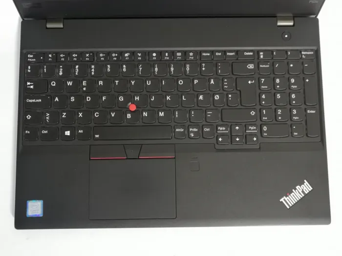 Робоча станція Б-класс Lenovo ThinkPad P52s / 15.6" IPS / Core i7-8550U (4(8) ядра по 1.8-4 GHz) / 16GB DDR4 / 512GB SSD / Quadro P500, 2GB GDDR5, 64-bit / WebCam / Два АКБ б/в - зображення 3