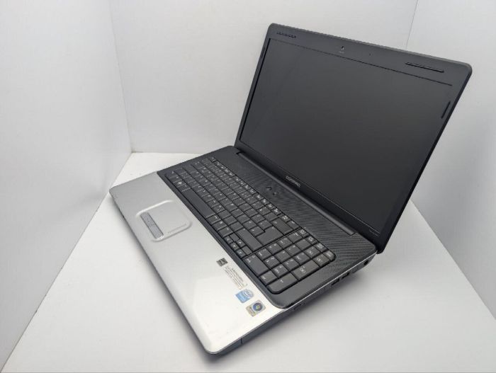Ноутбук HP Compaq CQ71 / 17.3" (1600x900) TN / Intel Pentium T3400 (2 ядра по 2.1 GHz) / 4 GB DDR2 / 320 GB HDD / Intel HD Graphics / WebCam / DVD-ROM б/в - зображення 7