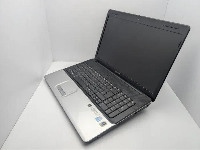 Ноутбук HP Compaq CQ71 / 17.3" (1600x900) TN / Intel Pentium T3400 (2 ядра по 2.1 GHz) / 4 GB DDR2 / 320 GB HDD / Intel HD Graphics / WebCam / DVD-ROM б/в - зображення 7