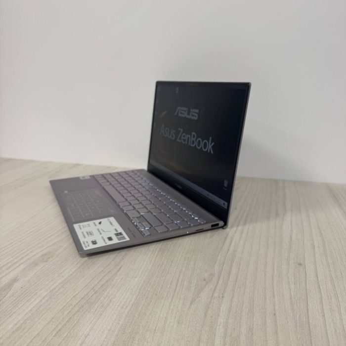 Ультрабук Asus ZenBook 13 UX325JA / 13.3" (1920x1080) IPS / Intel Core i5-1035G1 (4 (8) ядра по 1.0 - 3.6 GHz) / 8 GB DDR4 / 256 GB SSD NVMe / Intel UHD Graphics / WebCam б/в - зображення 4