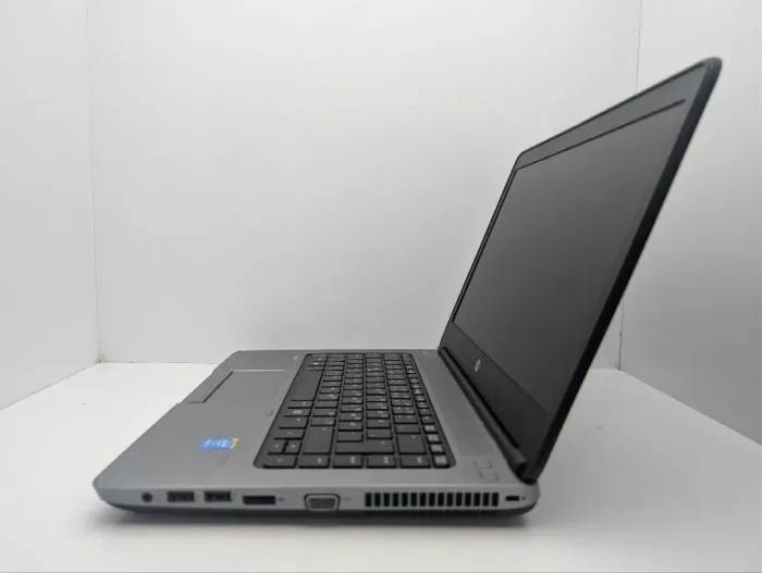 Ноутбук Б-клас HP ProBook 640 G1 / 14" (1366x768) TN / Intel Core i3-4000M (2 (4) ядра по 2.4 GHz) / 8 GB DDR3 / 500 GB HDD / Intel HD Graphic 4600 / WebCam б/в - зображення 5