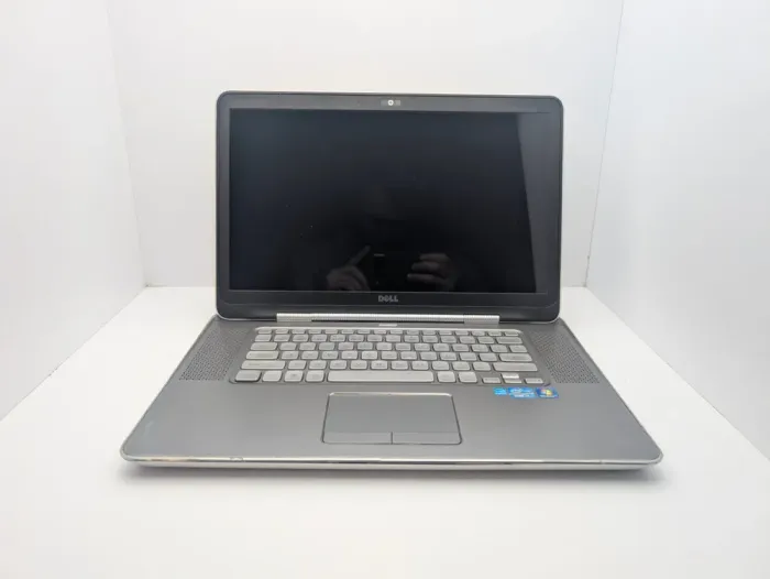 Ігровий ноутбук Б-клас Dell XPS 15z / 15.6" (1920x1080) TN / Intel Core i7-2640M (2 (4) ядра по 2.8 - 3.5 GHz) / 8 GB DDR3 / 256 GB SSD / nVidia GeForce GT 525M, 2 GB DDR3, 128-bit / WebCam б/в - зображення 8