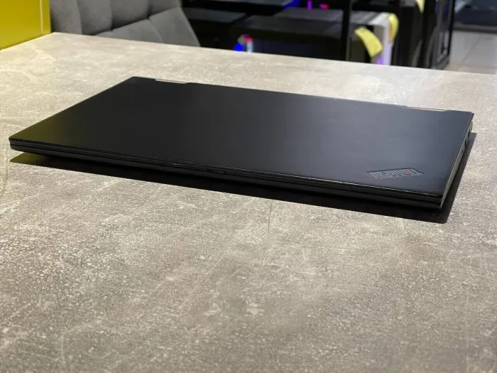 Ультрабук-трансформер Lenovo ThinkPad X390 Yoga / 13.3" (1920x1080) IPS Touch / Intel Core i5-8250U (4 (8) ядра по 1.6 - 3.4 GHz) / 8 GB DDR4 / 120 GB SSD / Intel UHD Graphics / WebCam б/в - зображення 5