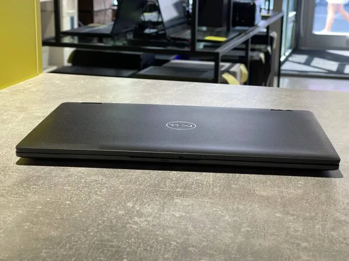 Ультрабук-трансформер Dell Latitude 7410 / 14" (1920x1080) IPS Touch / Intel Core i7-10610U (4 (8) ядра по 1.8 - 4.9 GHz) / 8 GB DDR4 / 240 GB SSD / Intel UHD Graphics / WebCam б/в - зображення 6