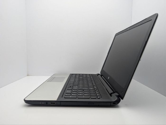 Ноутбук HP 350 G1 / 15.6" (1366x768) TN / Intel Pentium 3558U (2 ядра по 1.7 GHz) / 8 GB DDR3 / 500 GB HDD / Intel HD Graphics / WebCam / DVD-ROM б/в - изображение 5