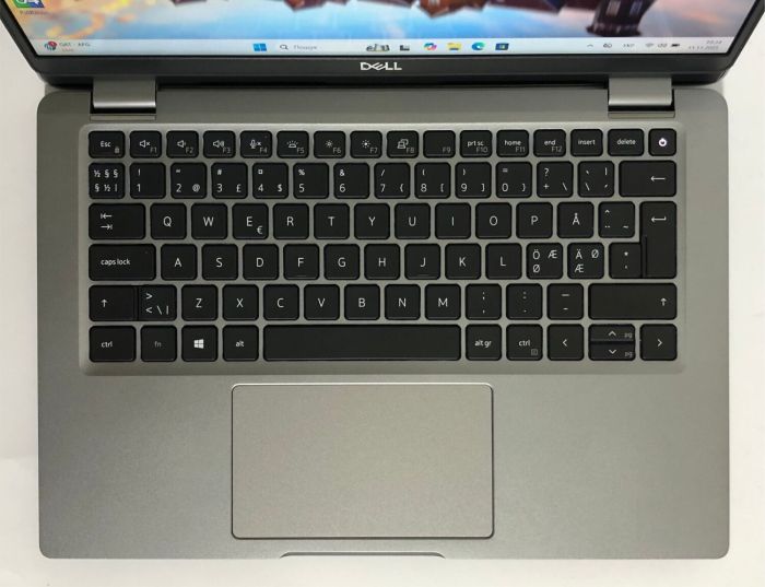 Ультрабук Б-клас Dell Latitude 5320 / 13.3" (1920x1080) IPS Touch / Intel Core i5-1135G7 (4 (8) ядра по 2.4 - 4.2 GHz) / 16 GB DDR4 / 256 GB SSD / Intel Iris X Graphics / WebCam / Win 11 Pro б/в - зображення 8