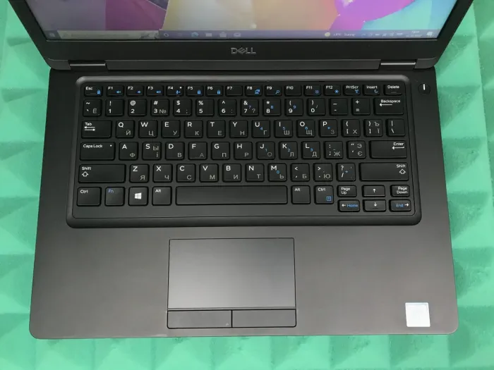 Ноутбук Б-класс Dell Latitude 5490 / 14" /Core i5-7300U 2 (4) ядра по 2.6 - 3.5 GHz/ 8 GB DDR4 / 256 GB SSD /HD Graphics 620 /WebCam / Win 10 б/в - зображення 4