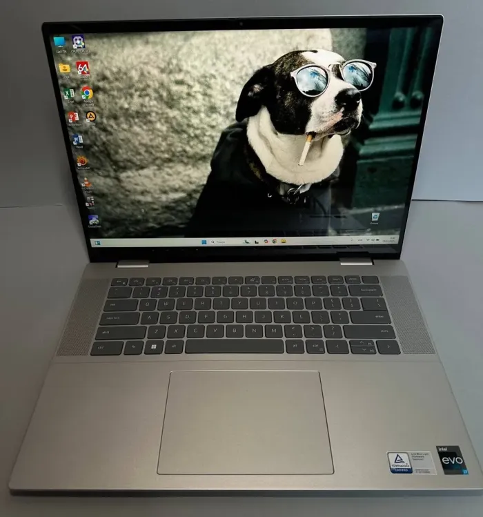 Ноутбук-трансформер Dell Inspiron 16 7630 2в1 / 16" (1920x1200) IPS Touch / Intel Core i7-1360P (12 (16) ядер по 3.7 - 5.0 GHz) / 16 GB DDR5 / 1000 GB SSD / Intel Iris XE Graphics / WebCam б/в - зображення 2