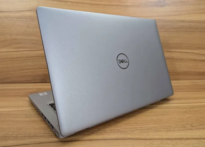 Ультрабук Dell Latitude 5410 / 14" (1920x1080) IPS / Intel Core i5-10310U (4 (8) ядра по 1.7 - 4.4 GHz) / 16 GB DDR4 / 512 GB SSD / Intel UHD Graphics / WebCam / HDMI / Windows 10 б/в - зображення 7