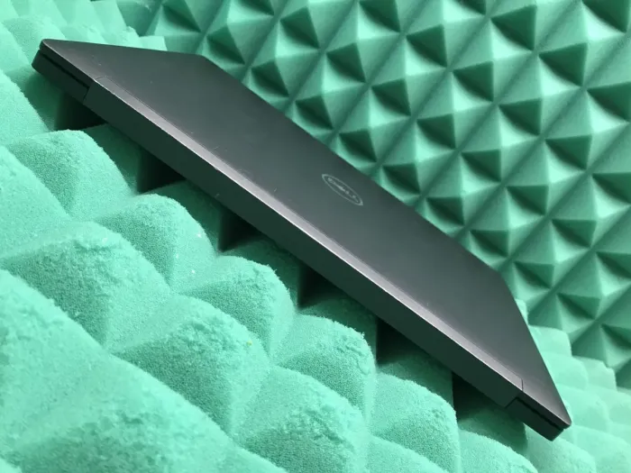 Ноутбук Б-клас Dell Latitude 7490 / 14" (1366x768) TN / Intel Core i7-7600U (2 (4) ядра по 2.8 - 3.9 GHz) / 8 GB DDR4 / 256 GB SSD M.2 / Intel HD Graphics 620 / WebCam / USB 3.1 / HDMI / Windows 10 б/в - зображення 7