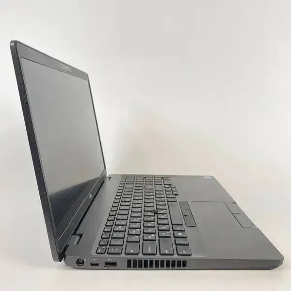 Ультрабук Б-клас Dell Latitude 5500 / 15.6" (1920x1080) IPS / Intel Core i5-8365U (4 (8) ядра по 1.6 - 4.1 GHz) / 16 GB DDR4 / 256 GB SSD / Intel UHD Graphics / WebCam / HDMI / SIM б/в - зображення 4