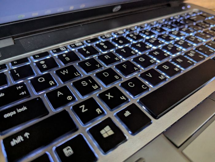 Ультрабук HP EliteBook 840 G1 / 14" (1366x768) TN / Intel Core i5-4300U (2 (4) ядра по 1.9 - 2.9 GHz) / 8 GB DDR3 / 240 GB SSD / Intel HD Graphics 4400 / WebCam / Fingerprint / Windows 10 б/в - зображення 6