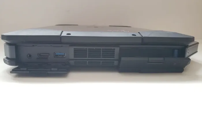 Захищений ноутбук Dell Latitude 5414 Rugged / 14" (1920x1080) IPS / Intel Core i7-6600U (2 (4) ядра по 2.6 - 3.4 GHz) / 16 GB DDR4 / 512 GB SSD / Intel HD Graphics 520 б/в - зображення 4