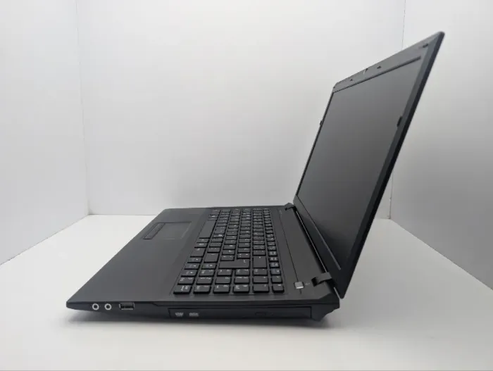 Ноутбук Terra Mobile 1512 / 15.6" (1366x768) TN / Intel Celeron 1037U (2 ядра по 1.8 GHz) / 6 GB DDR3 / 1000 GB HDD / Intel HD Graphics 2500 / WebCam / DVD-ROM б/в - зображення 5