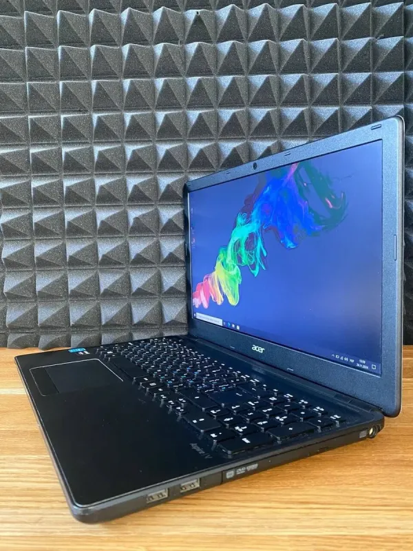 Ноутбук Acer Aspire V5-561G / 15.6" (1366x768) TN / Intel Core i5-4200M (2 (4) ядра по 2.5 - 3.1 GHz) / 8 GB DDR3 / 128 GB SSD / AMD Radeon R7 M265, 2 GB GDDR3, 128-bit / WebCam / DVD-ROM б/в - зображення 4