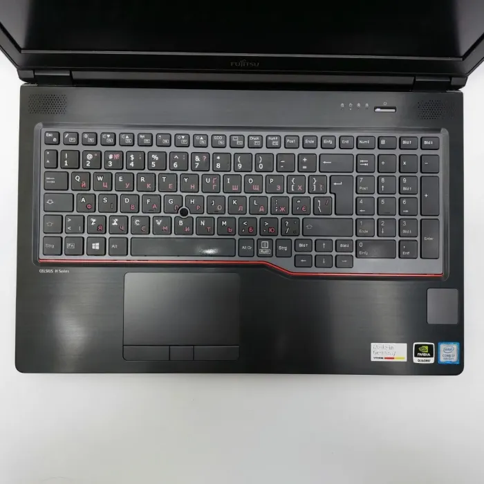 Мобільна робоча станція Б-клас Fujitsu Celsius H780 / 15.6" (1920x1080) IPS / Intel Core i7-8750H (6 (12) ядер по 2.2 - 4.1 GHz) / 32 GB DDR4 / 512 GB SSD / nVidia Quadro P600, 4 GB GDDR5, 128-bit / WebCam б/в - зображення 3