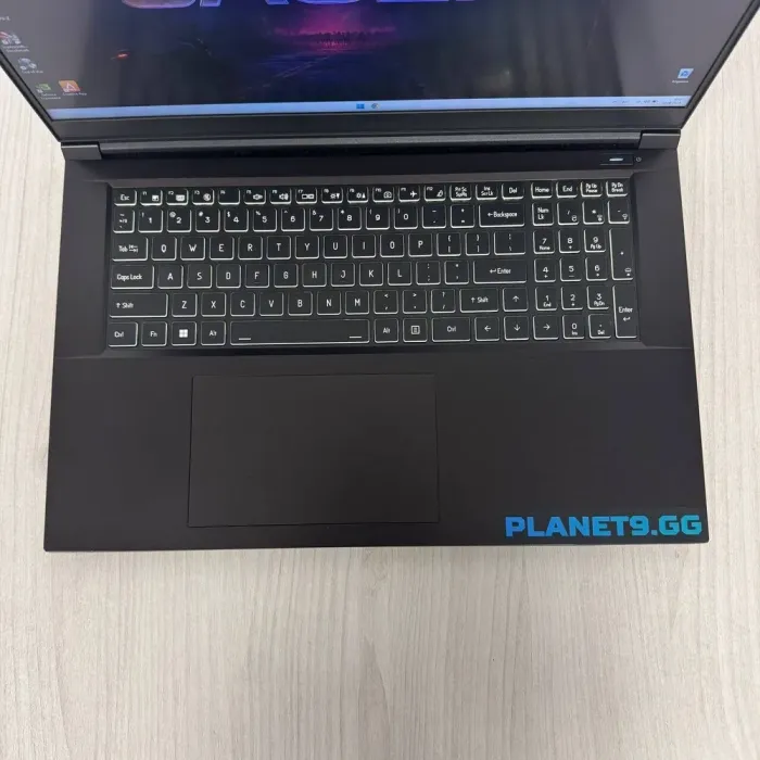 Ігровий ноутбук Б-клас Sager NP70SNE / 17.3" (1920x1080) IPS / Intel Core i9-13900HX (24 (32) ядра по 2.2 - 5.4 GHz) / 16 GB DDR5 / 512 GB SSD NVMe / nVidia GeForce RTX 4070, 8 GB GDDR6, 128-bit / WebCam б/в - зображення 7