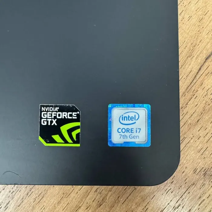 Ігровий ноутбук Б-клас Dell Inspiron 15 5577 / 15.6" (1920x1080) TN / Intel Core i7-7700HQ (4 (8) ядра по 2.8 - 3.8 GHz) / 16 GB DDR4 / 500 GB SSD / nVidia GeForce GTX 1050, 4 GB GDDR5, 128-bit / WebCam б/в - зображення 8