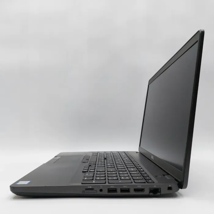 Мобільна робоча станція Dell Precision 3530 / 15.6" (1920x1080) IPS / Intel Core i7-8750H (6 (12) ядер по 2.2 - 4.1 GHz) / 16 GB DDR4 / 512 GB SSD / Quadro P600 Mobile, 4 GB GDDR5, 128-bit / WebCam / Win 11 Pro б/в - зображення 5